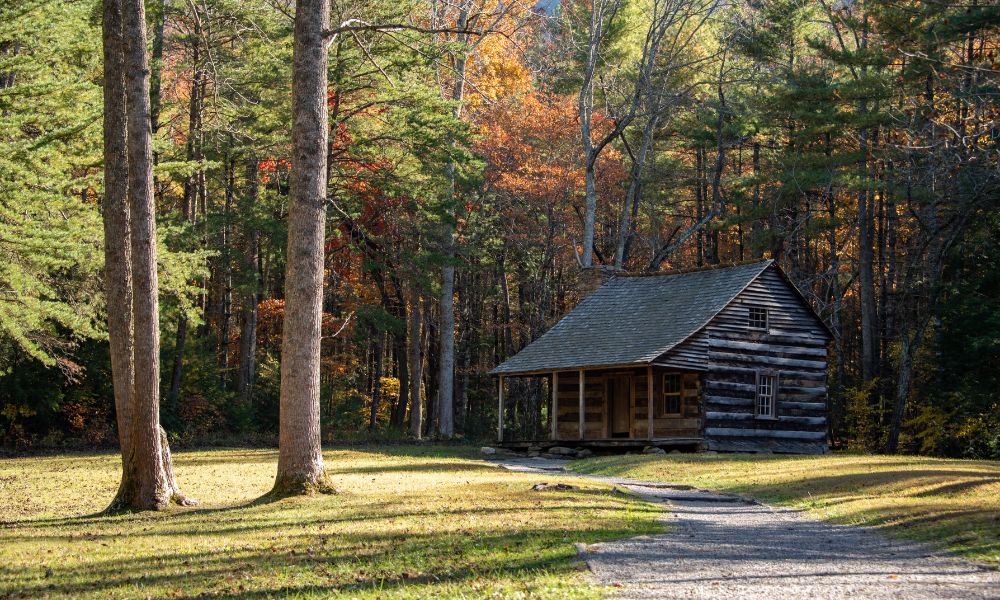 an old cabin in cades cove