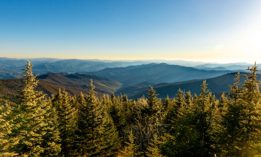 light over the smoky mountains from clingmans dome