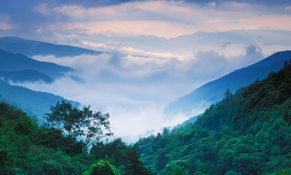 storm clouds in the smoky mountains